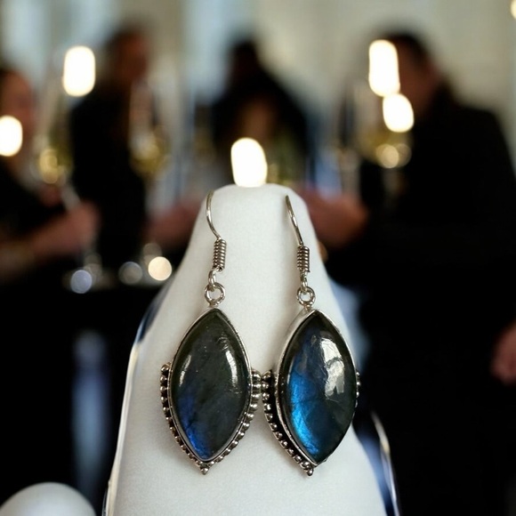 Natural Labradorite 925 Sterling Silver Earrings - Picture 2 of 9